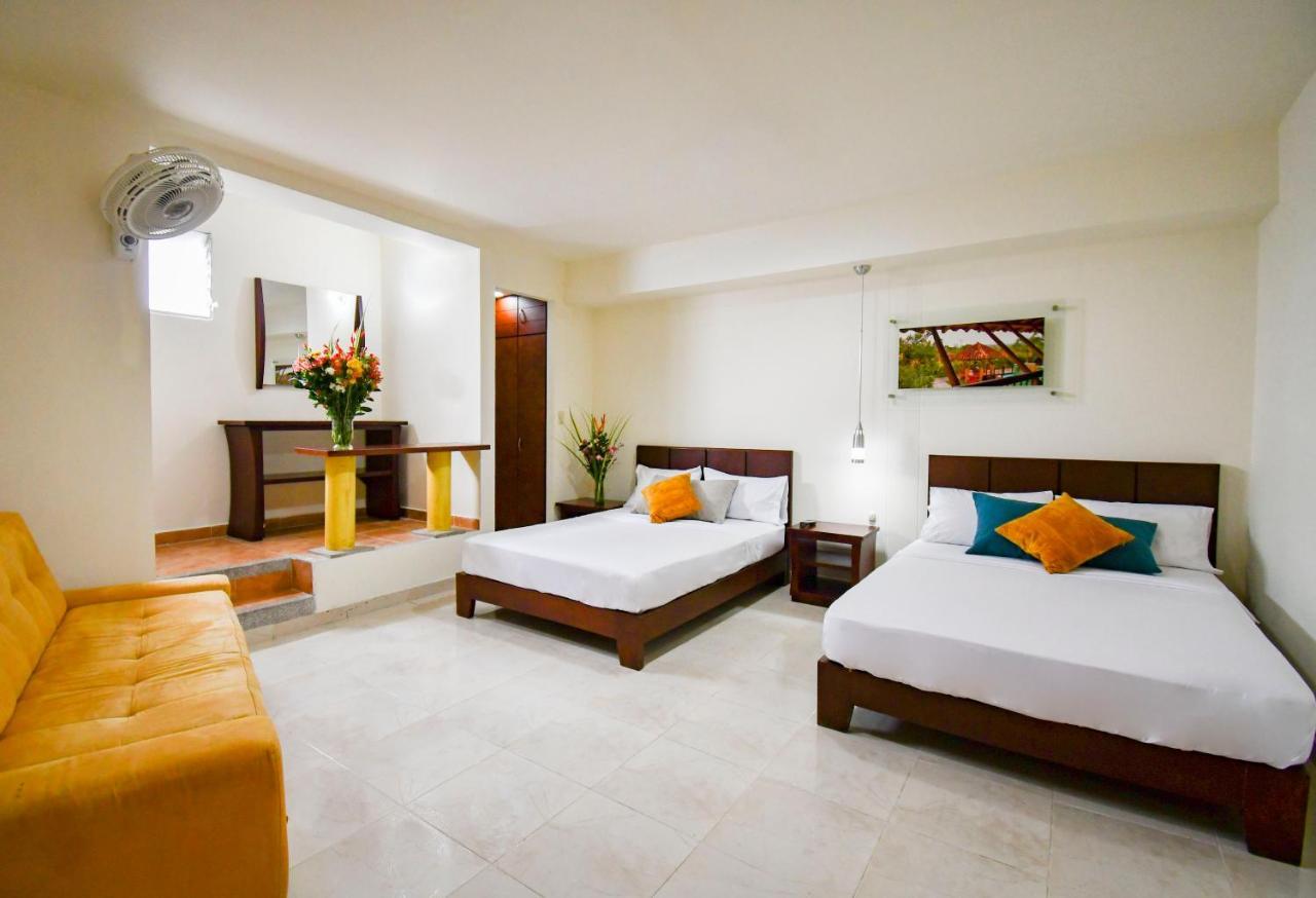 Hotel Monarca Armenia Extérieur photo