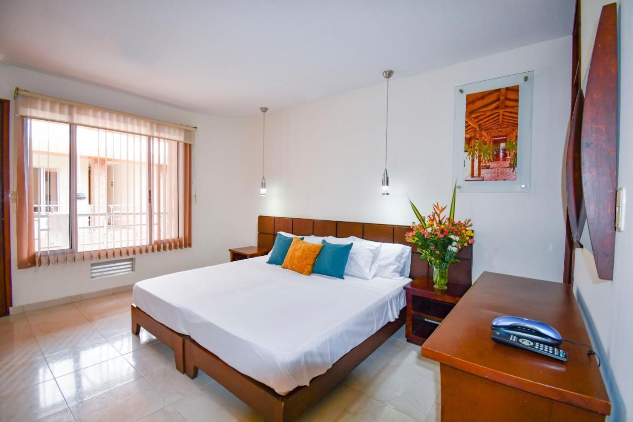 Hotel Monarca Armenia Extérieur photo